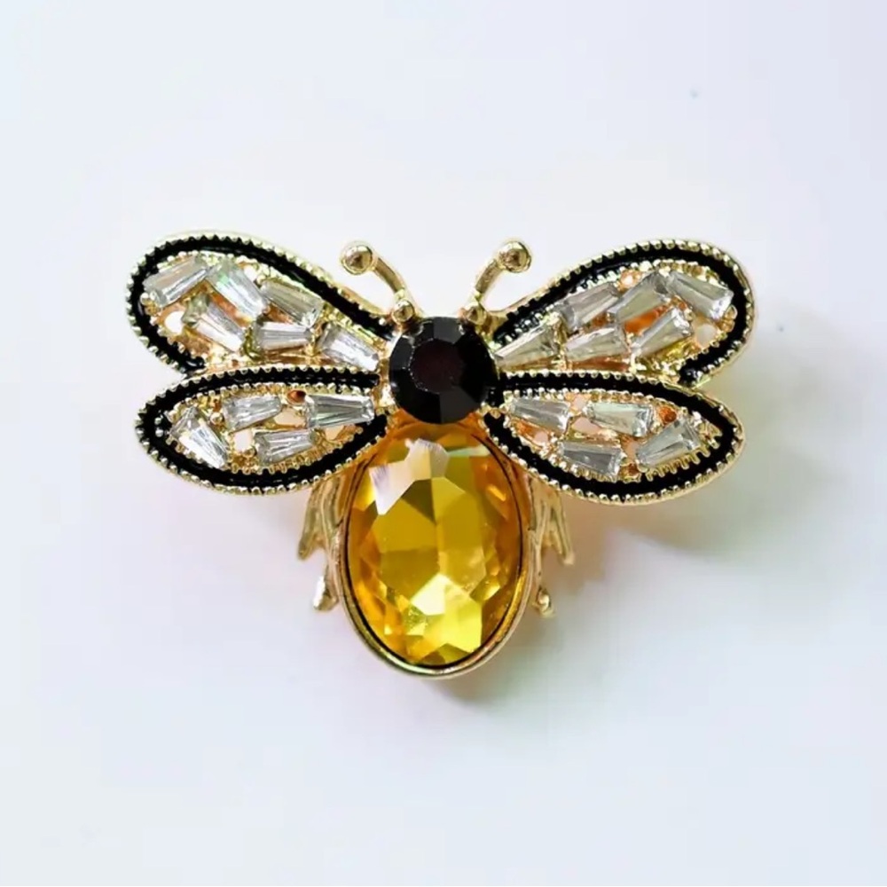 NEW Retro style Insect Brooch Yellow Sapphire Gold Plated
